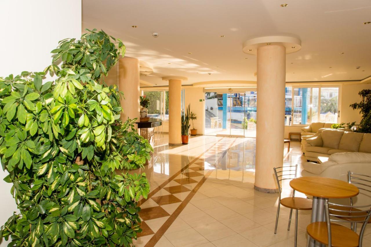 Christina Apartments Планос Екстер'єр фото