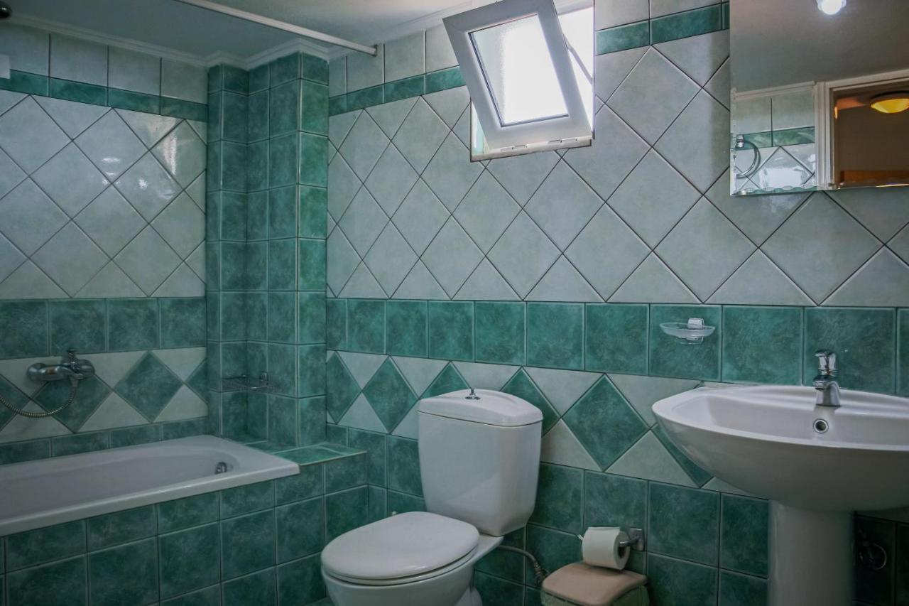 Christina Apartments Планос Екстер'єр фото