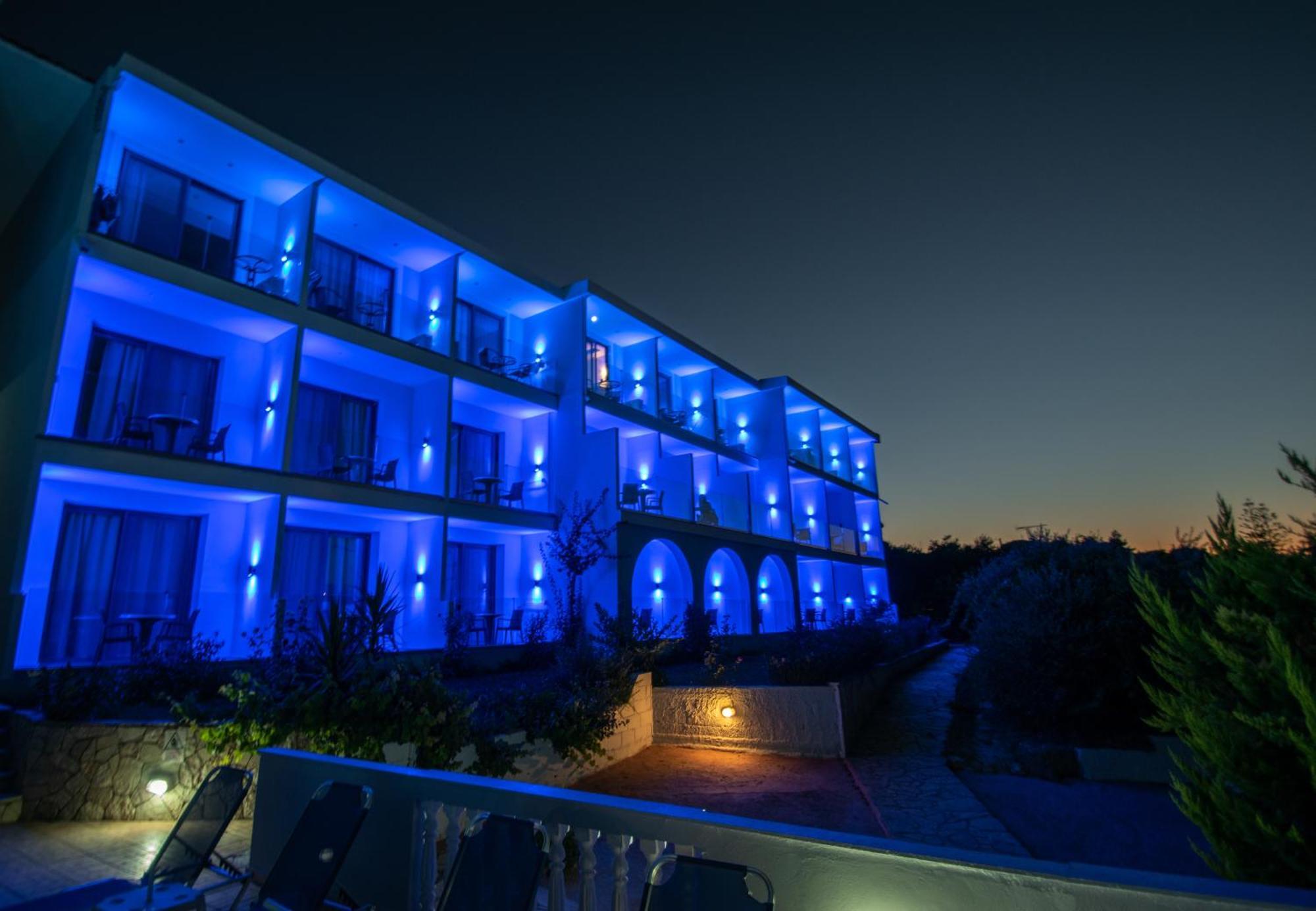 Christina Apartments Планос Екстер'єр фото