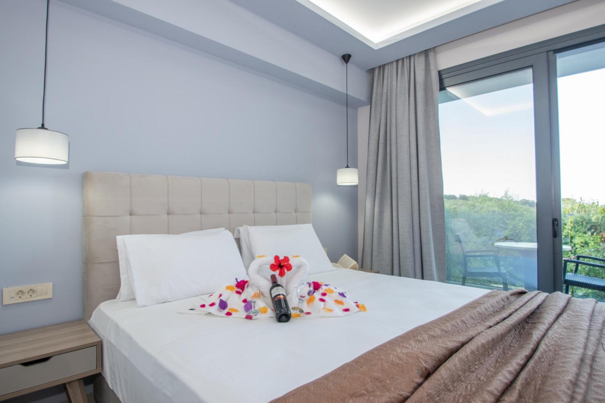 Christina Apartments Планос Екстер'єр фото