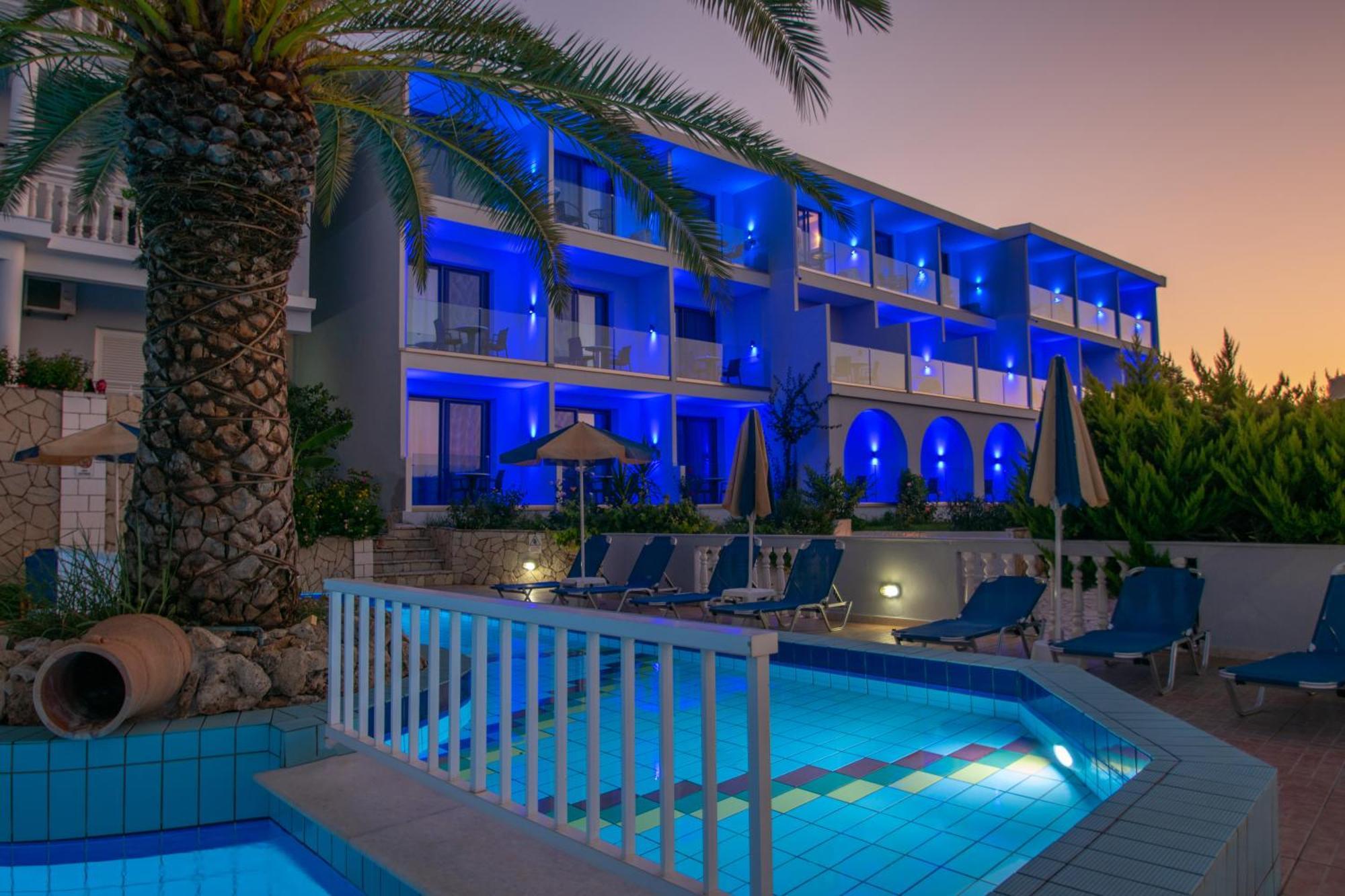 Christina Apartments Планос Екстер'єр фото