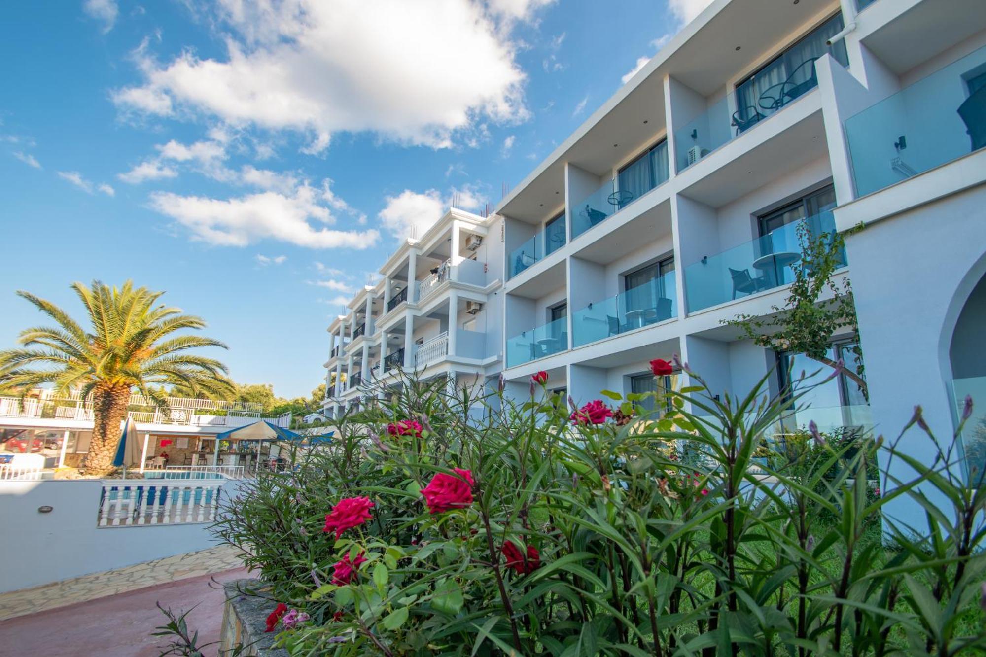 Christina Apartments Планос Екстер'єр фото