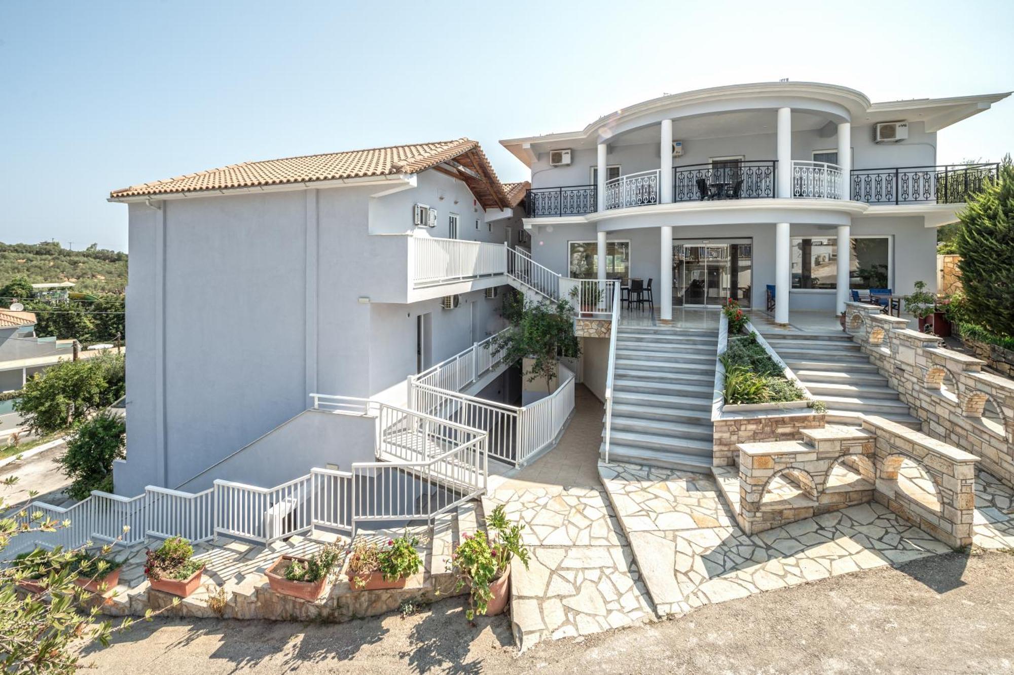 Christina Apartments Планос Екстер'єр фото